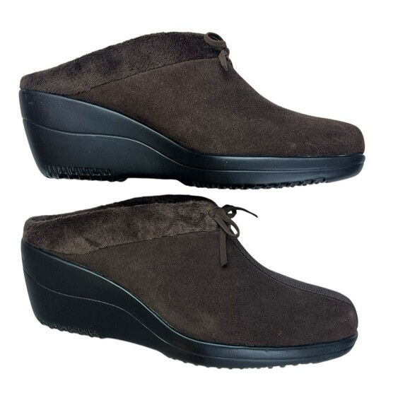 Thom McAn Womens 7.5 Brown Suede Slip On Clogs Shoes - Picture 3 of 11